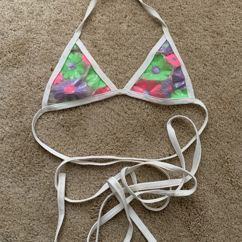 Ravewithmigente Daisy Wrap Bralette